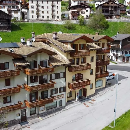 Casa Nevexenne & La Casa Di Blek Alleghe