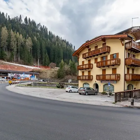 Casa Nevexenne & La Casa Di Blek * Alleghe