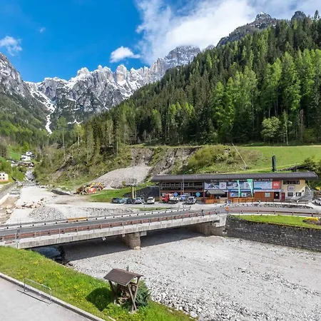 Apartamento Casa Nevexenne & La Casa Di Blek Alleghe