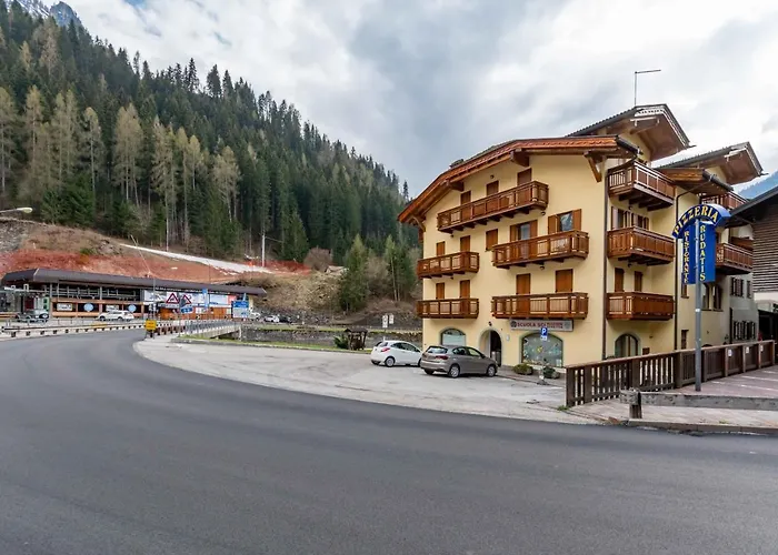 Casa Nevexenne & La Casa Di Blek * Alleghe