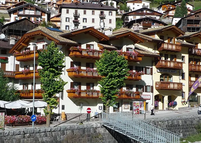 Casa Nevexenne & La Casa Di Blek * Alleghe